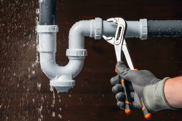 Professional Leak Detection technician working in Spavinaw, OK